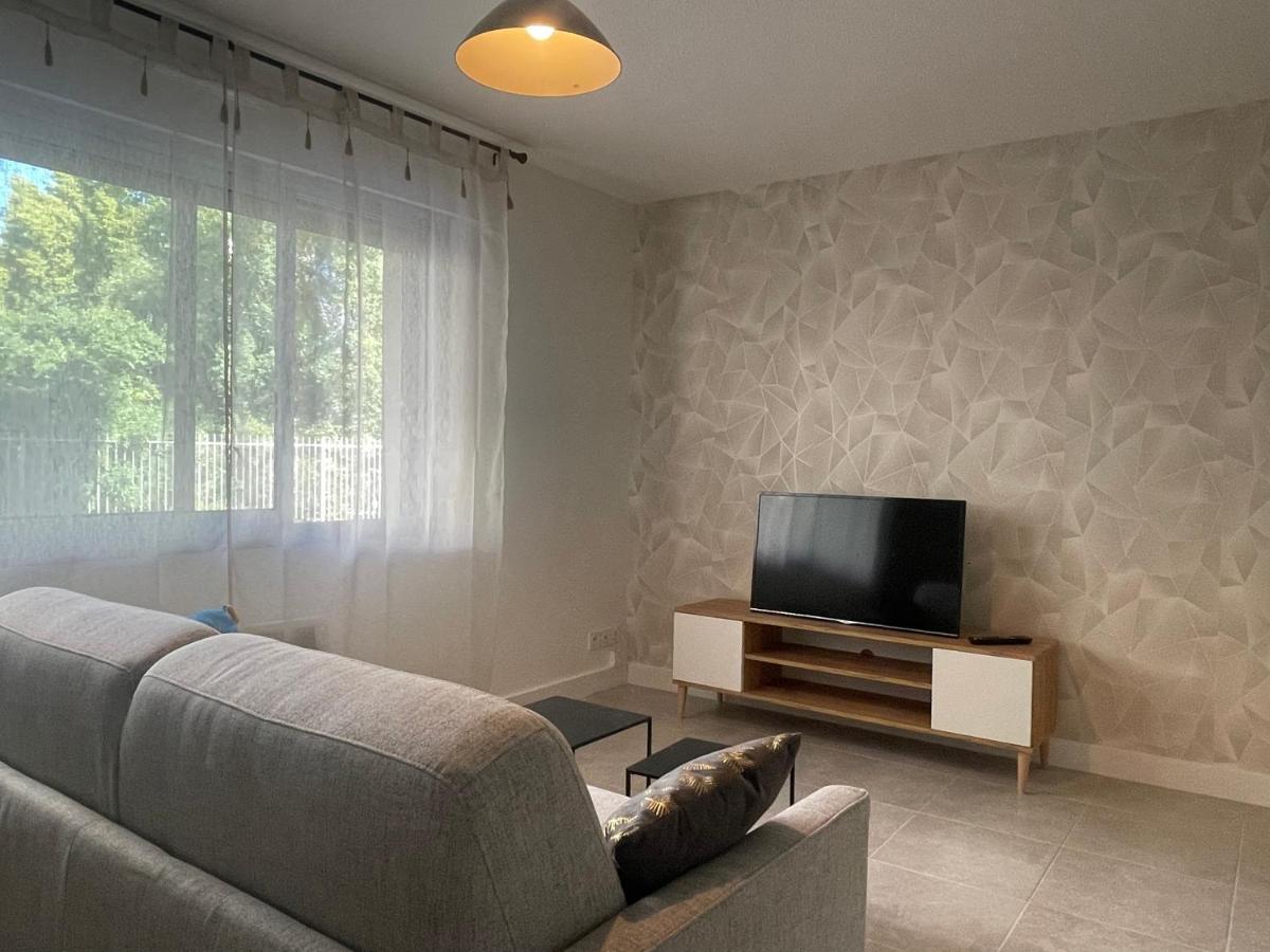 גאפ Au Calme Proche Centre-Ville, Studio Renove Avec Equipements Neufs Et Parking Prive מראה חיצוני תמונה
